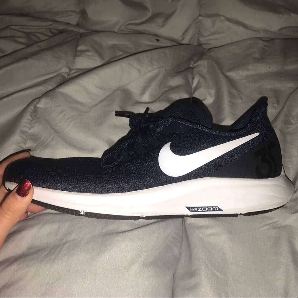 • Nike Zoom •